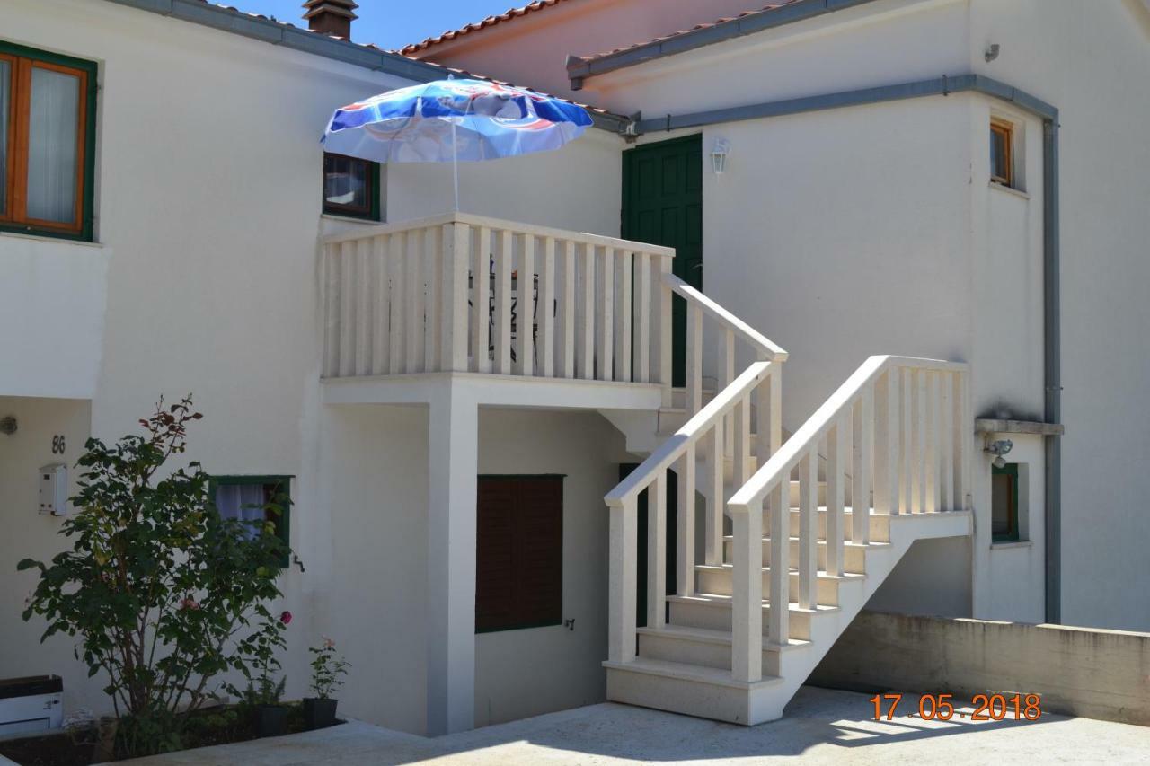 Ražanj Holiday Apartments Lucic - Feels Like Home, Away From Home מראה חיצוני תמונה