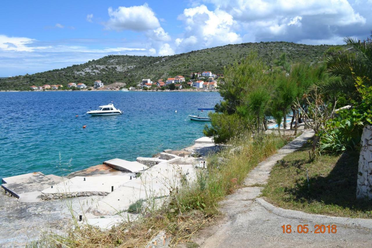 Ražanj Holiday Apartments Lucic - Feels Like Home, Away From Home מראה חיצוני תמונה